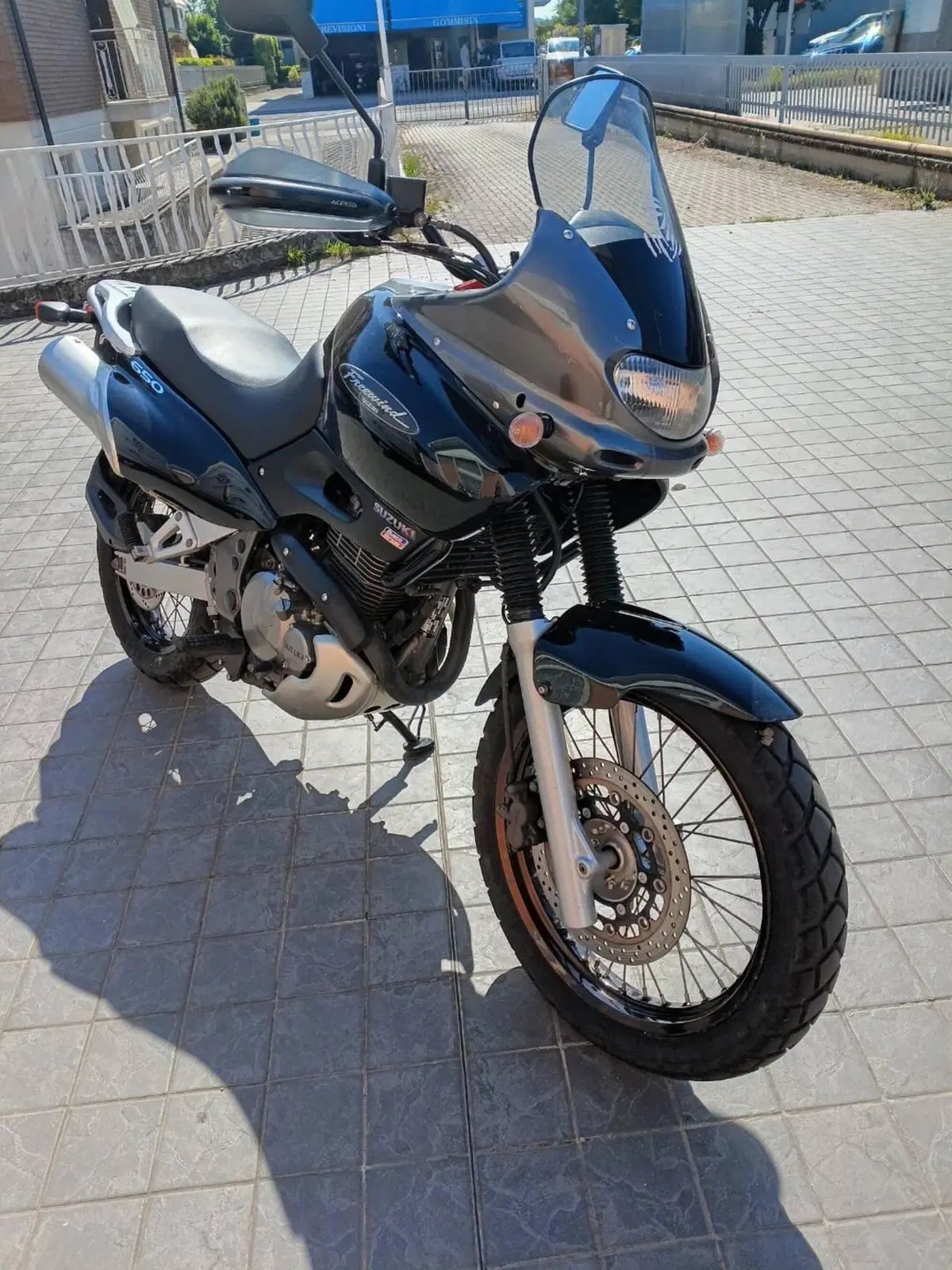 Suzuki XF 650 Freewind (1997 - 03) (6)