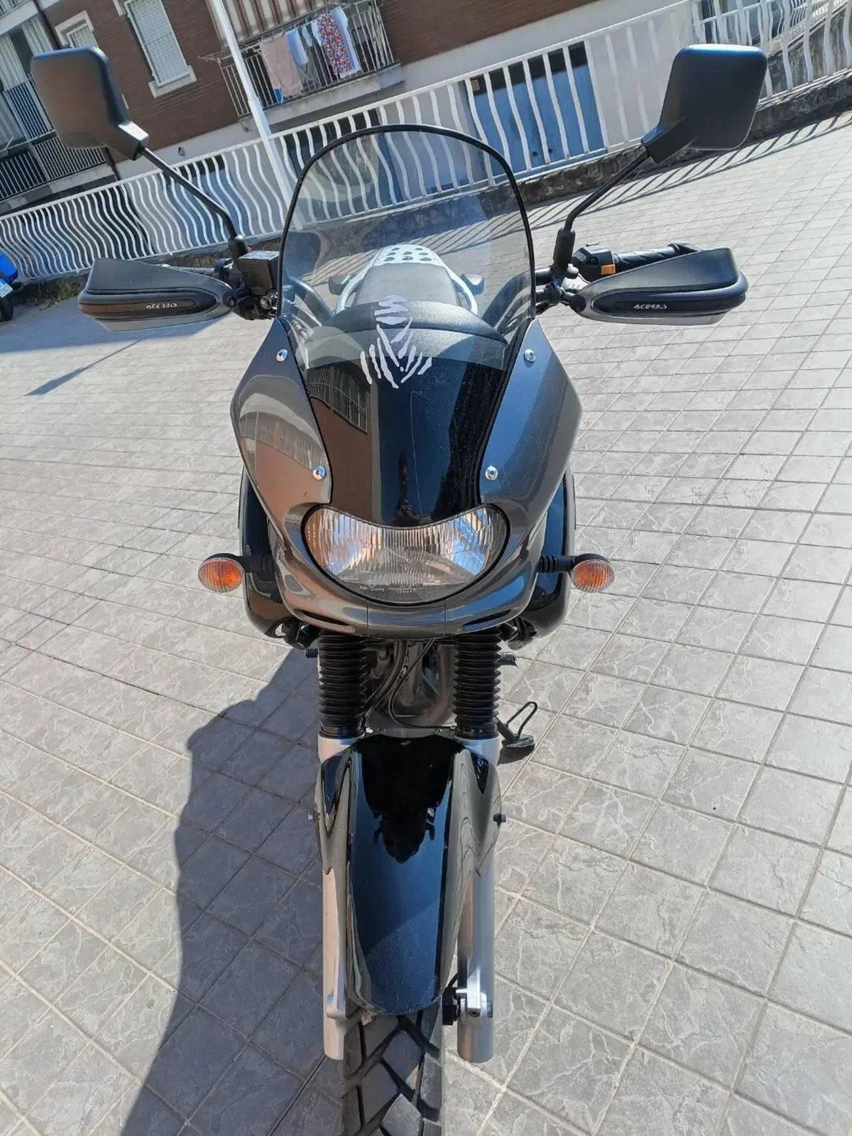 Suzuki XF 650 Freewind (1997 - 03) (8)