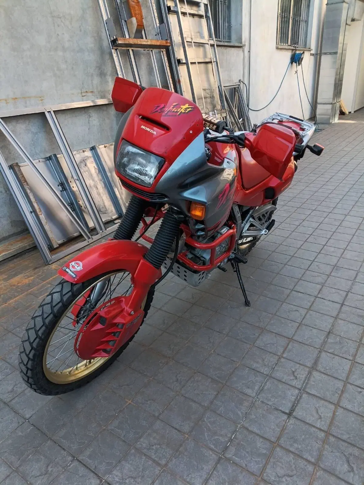 Honda NX 650 Dominator (1991 - 95)