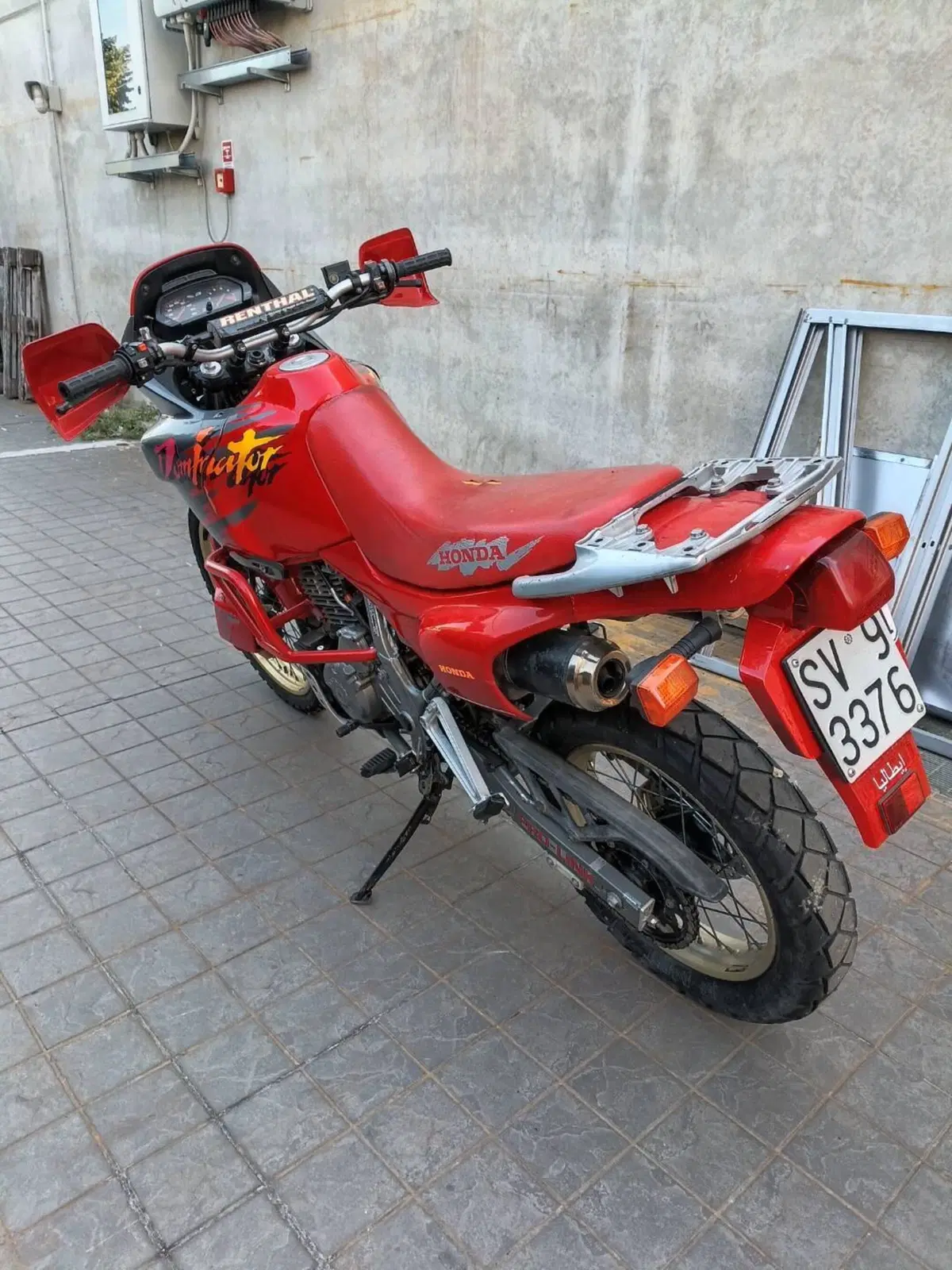 Honda NX 650 Dominator (1991 - 95) (3)