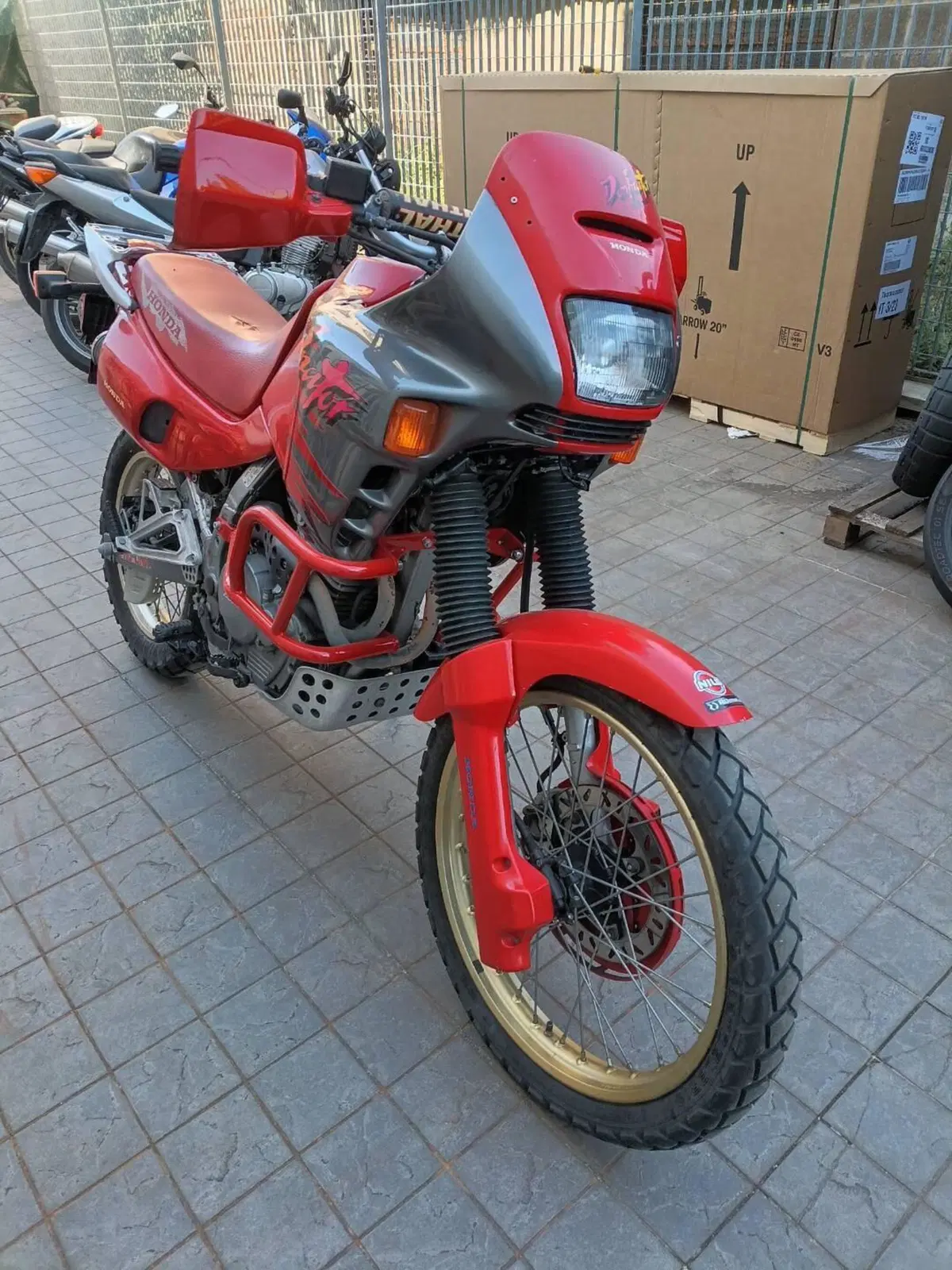 Honda NX 650 Dominator (1991 - 95) (6)