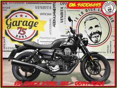 Moto Guzzi V7 Stone (2021 - 24) usata