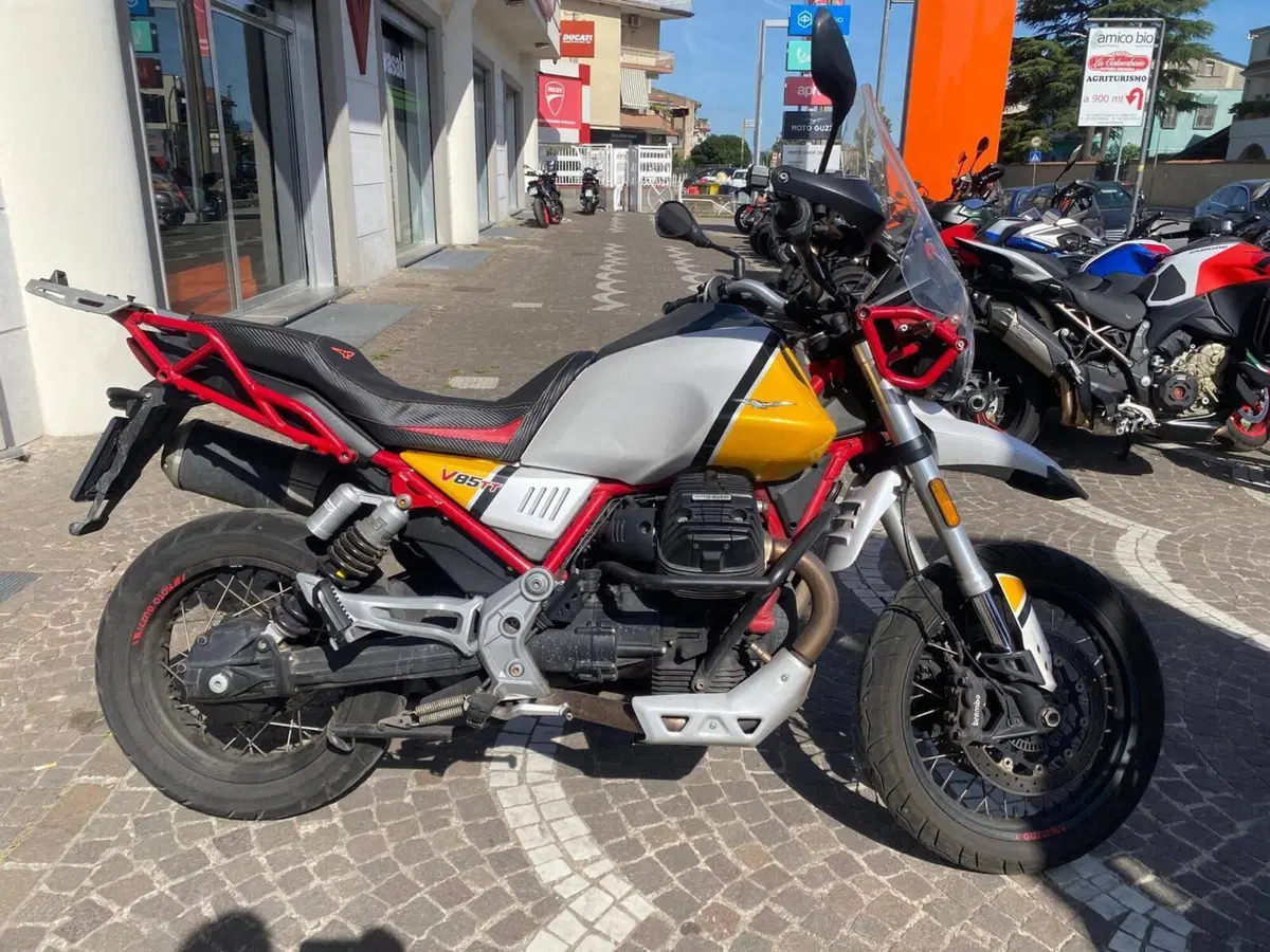 Moto Guzzi V85 TT (2019 - 20)