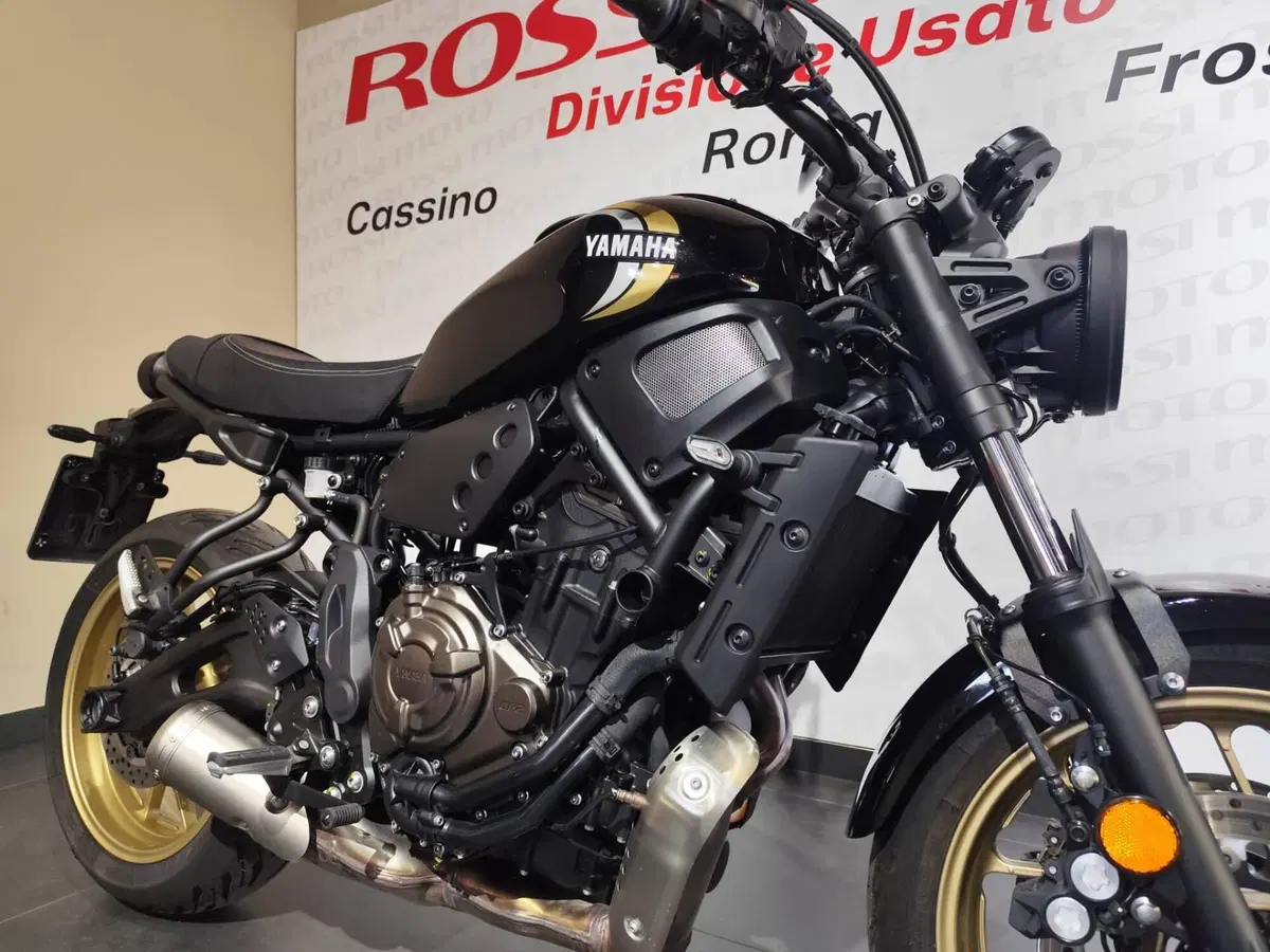 Yamaha XSR 700 (2022 - 26) (3)