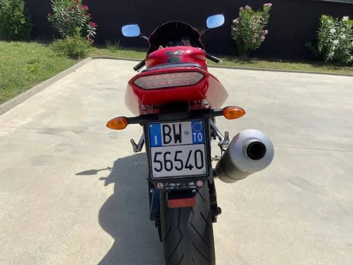 Yamaha YZF R1 (2004 - 05) (6)