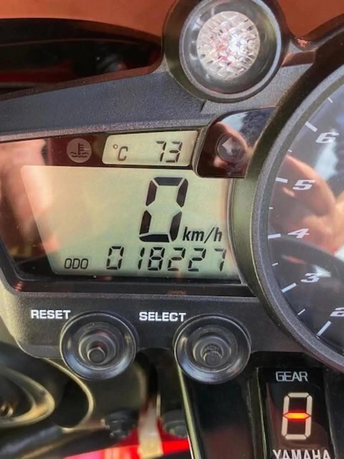 Yamaha YZF R1 (2004 - 05) (10)