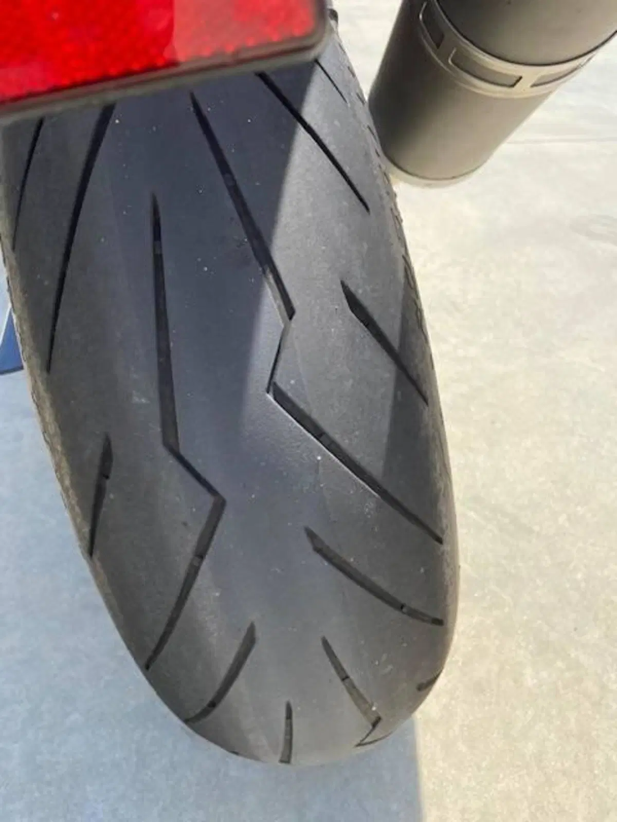 Yamaha YZF R1 (2004 - 05) (12)