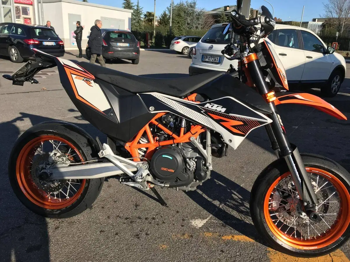 KTM 690 SMC R (2012 -17) (2)