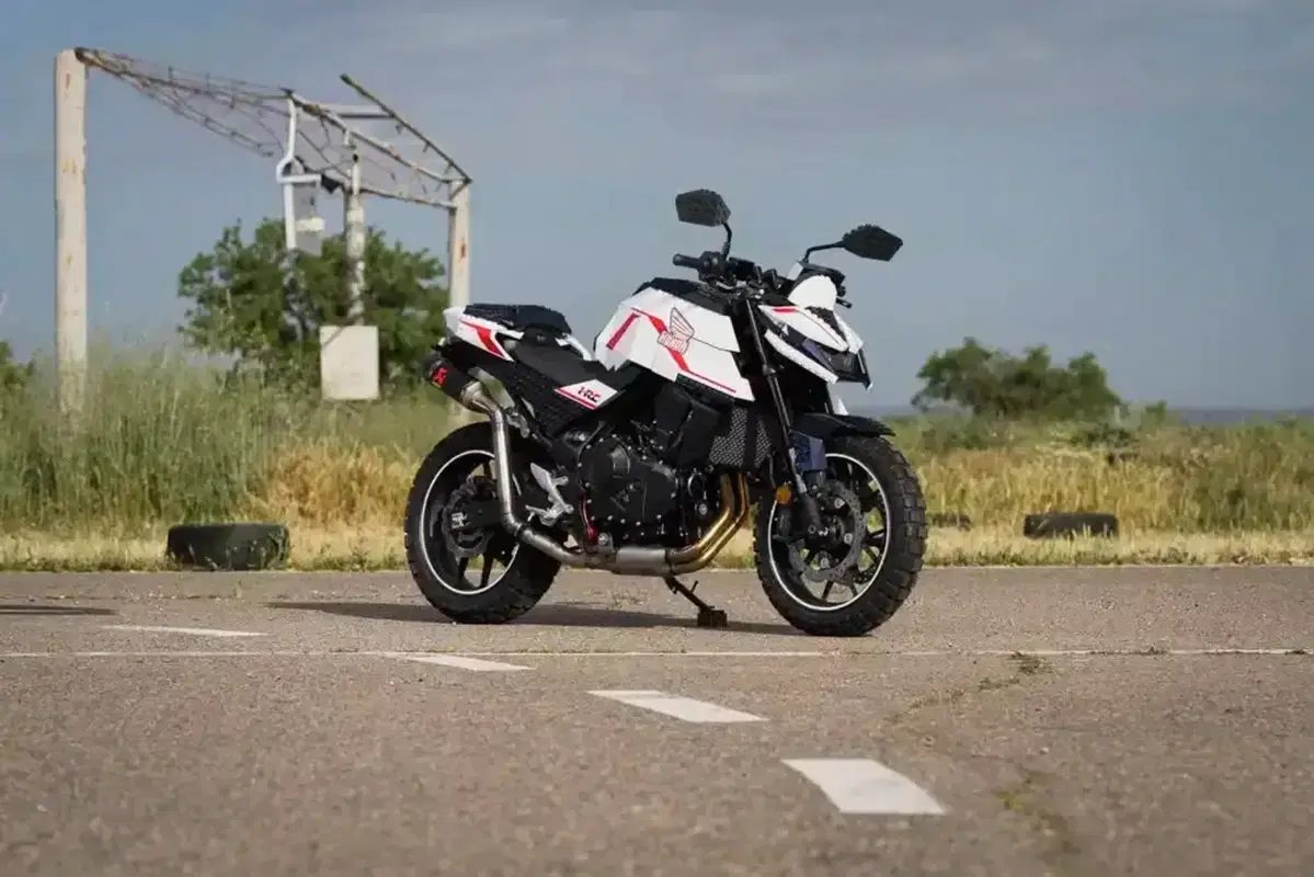 Dalla strada al sogno: l'incredibile Hornet di Motorsport Madrid all'Honda Garage Dreams (3)