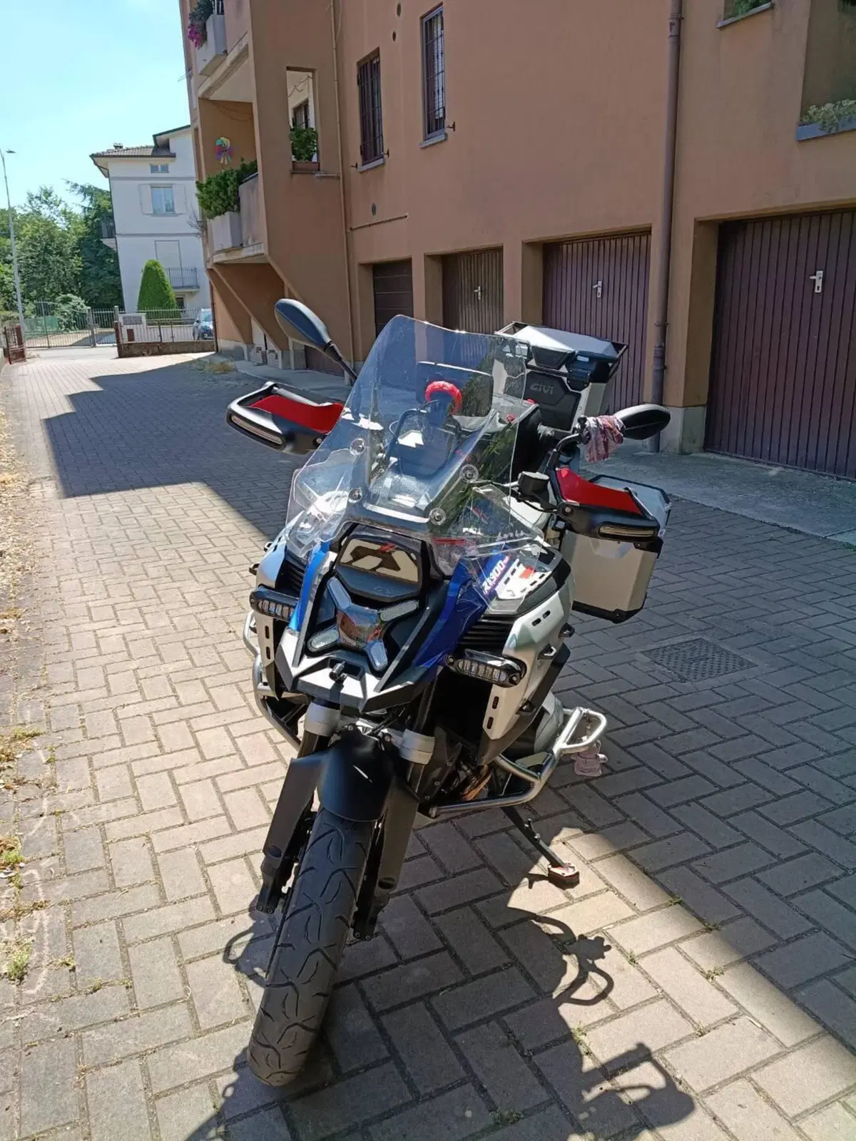 Bmw R 1300 GS Adventure Trophy (2025 - 26) (3)