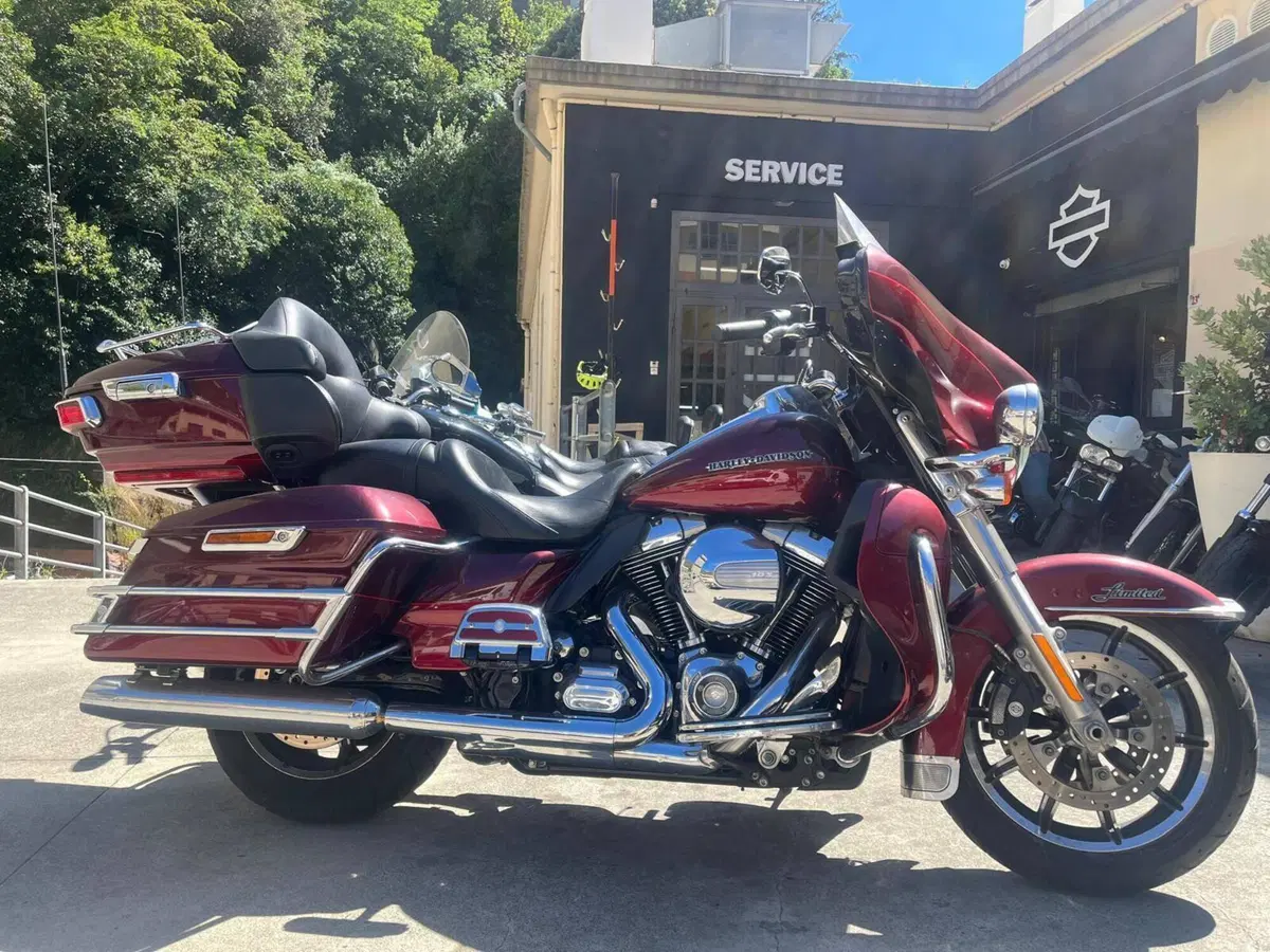 Harley-Davidson 1690 Electra Glide Ultra Limited (2016) - FLHTK