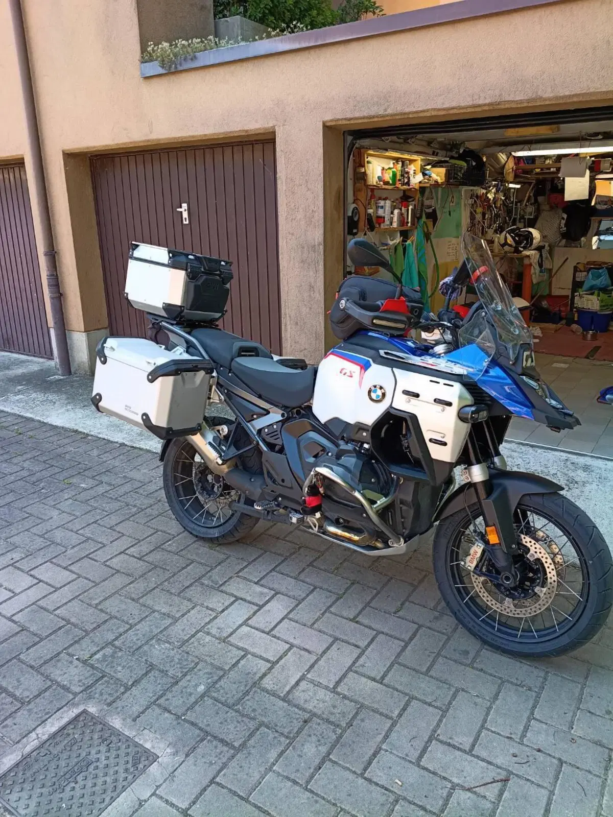 Bmw R 1300 GS Adventure Trophy (2025 - 26) (12)