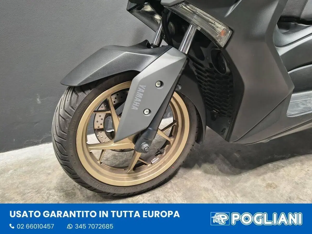 Yamaha X-Max 300 Tech Max (2021 - 24) (9)