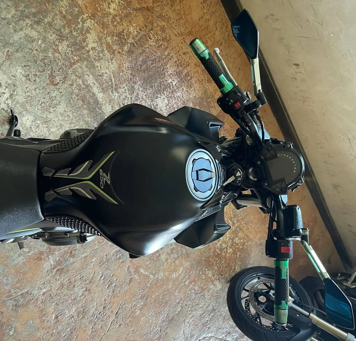 Kawasaki Z 650 (2017 - 19) (16)