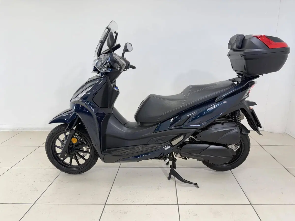 Kymco Agility 300i R16 ABS (2020) (5)