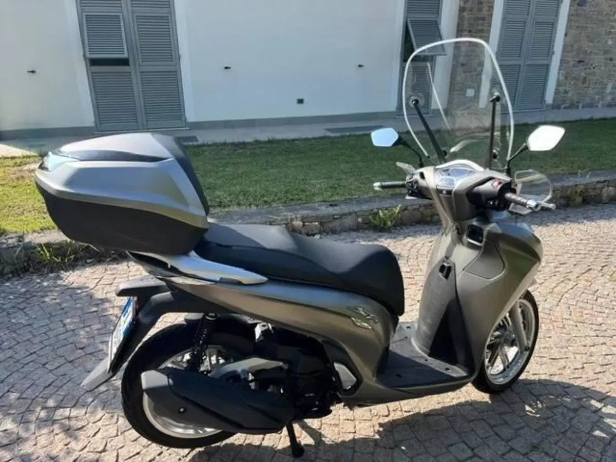 Honda SH 350 (2021 - 24) (4)