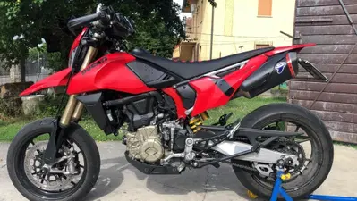 Ducati Hypermotard 698 Mono (2024 - 26) usata