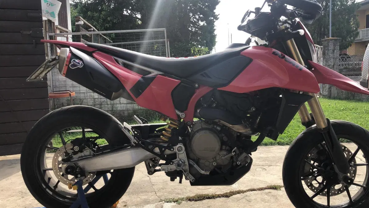 Ducati Hypermotard 698 Mono (2024 - 26) (2)