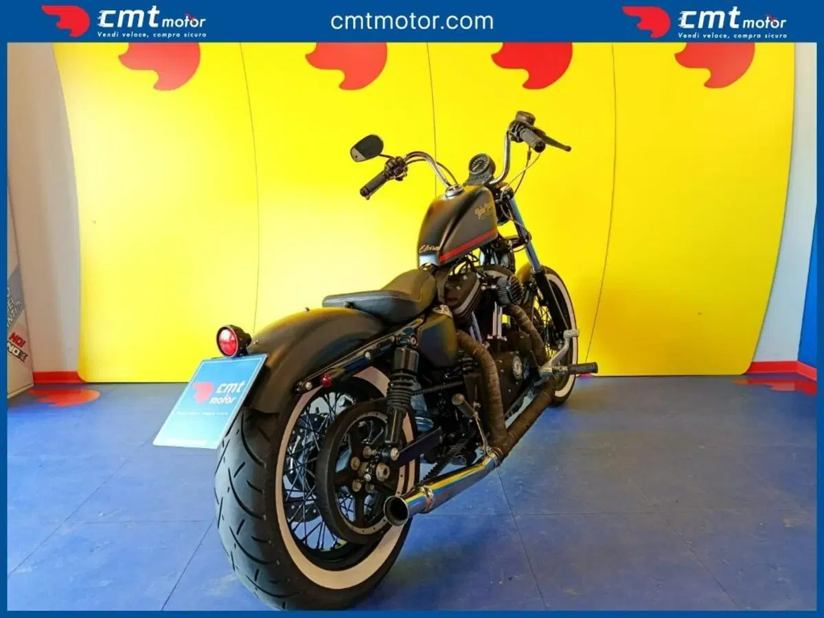 Harley-Davidson 883 Iron (2009 - 11) - XL 883N (4)
