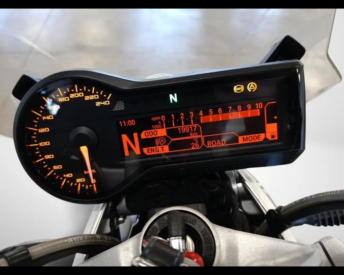 Bmw R 1200 R (2015 - 16) (9)