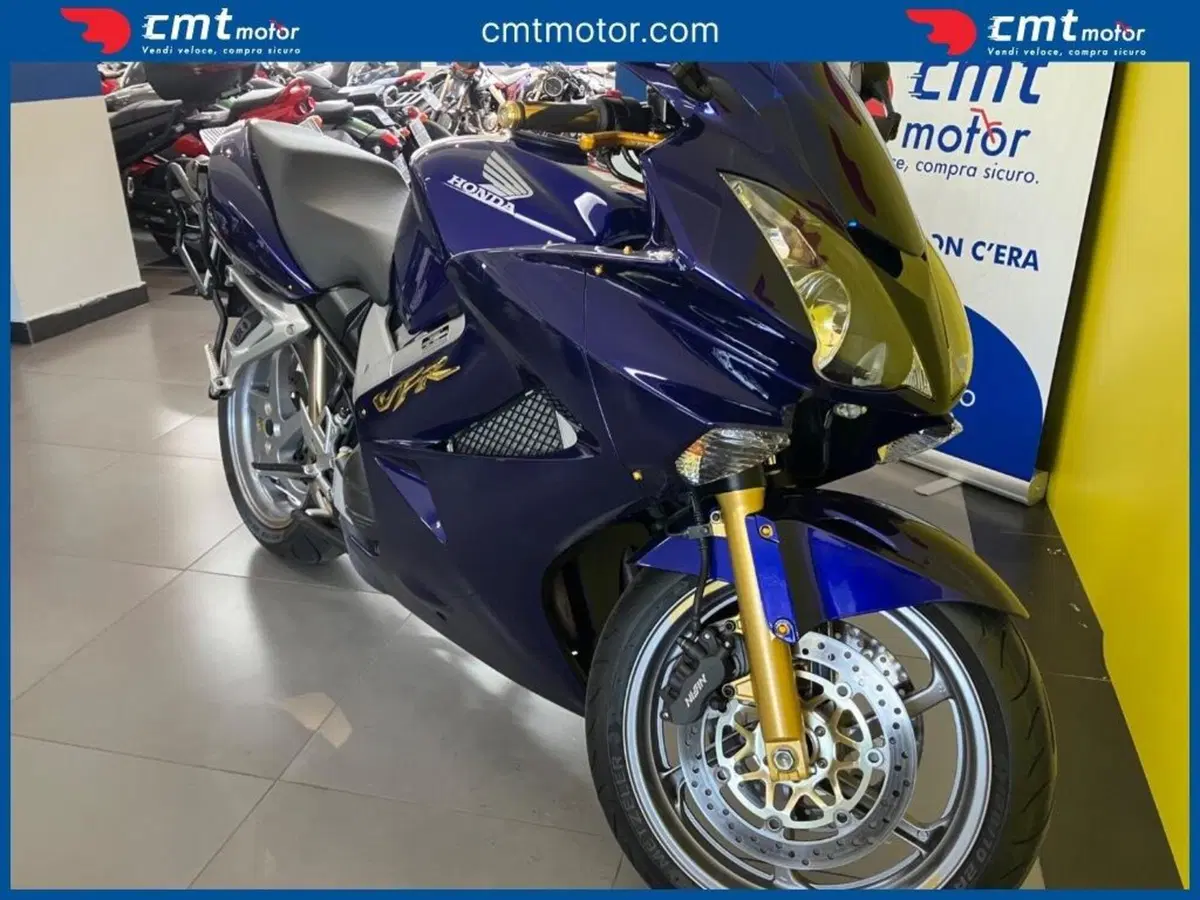 Honda VFR 800 (2006 - 13) (11)