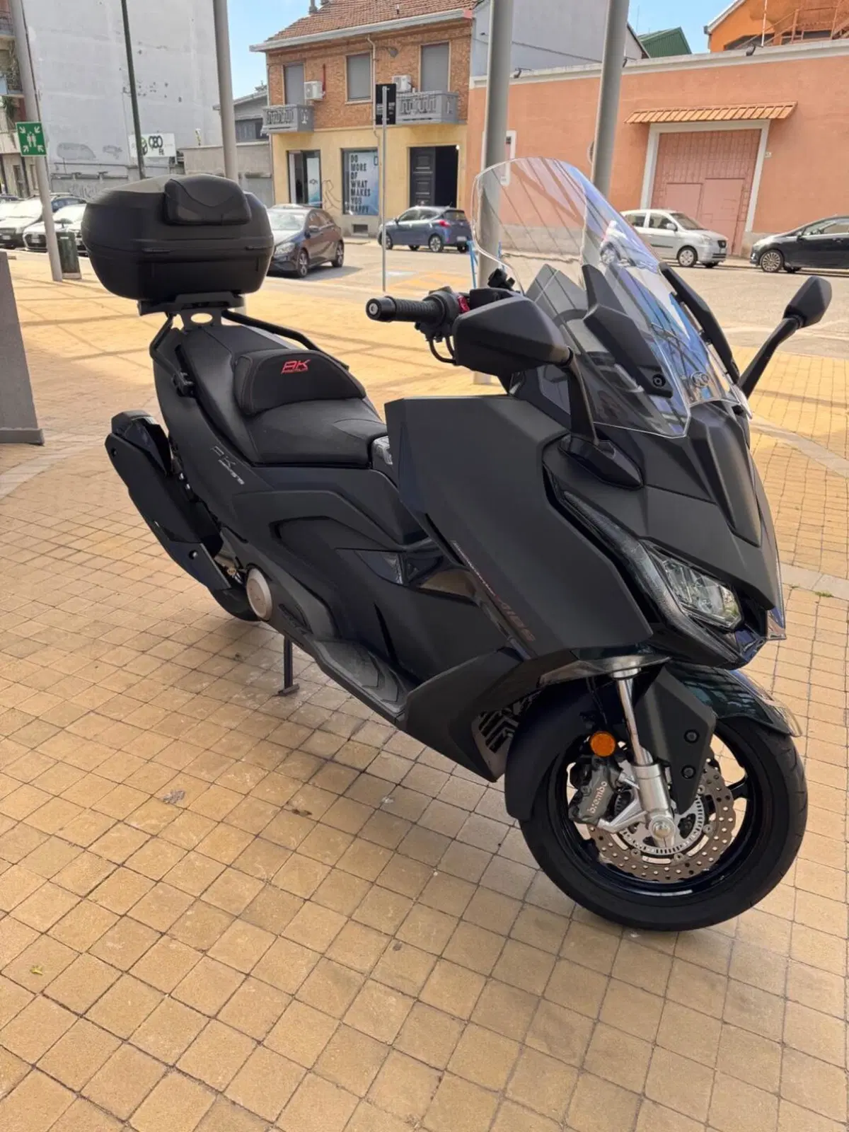 Kymco AK 575 Premium (2025 - 26) (3)