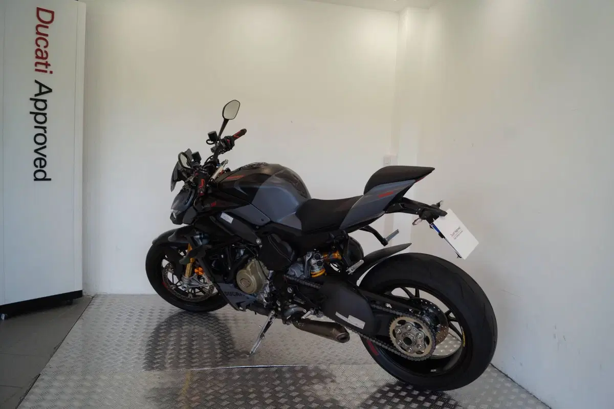 Ducati Streetfighter V4 S (2023 - 24) (3)