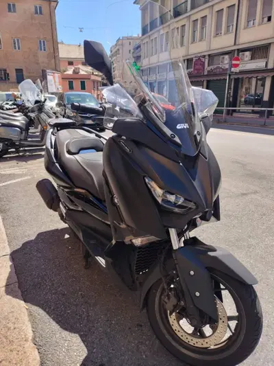 Yamaha X-Max 125 Iron Max (2019 - 20) usata