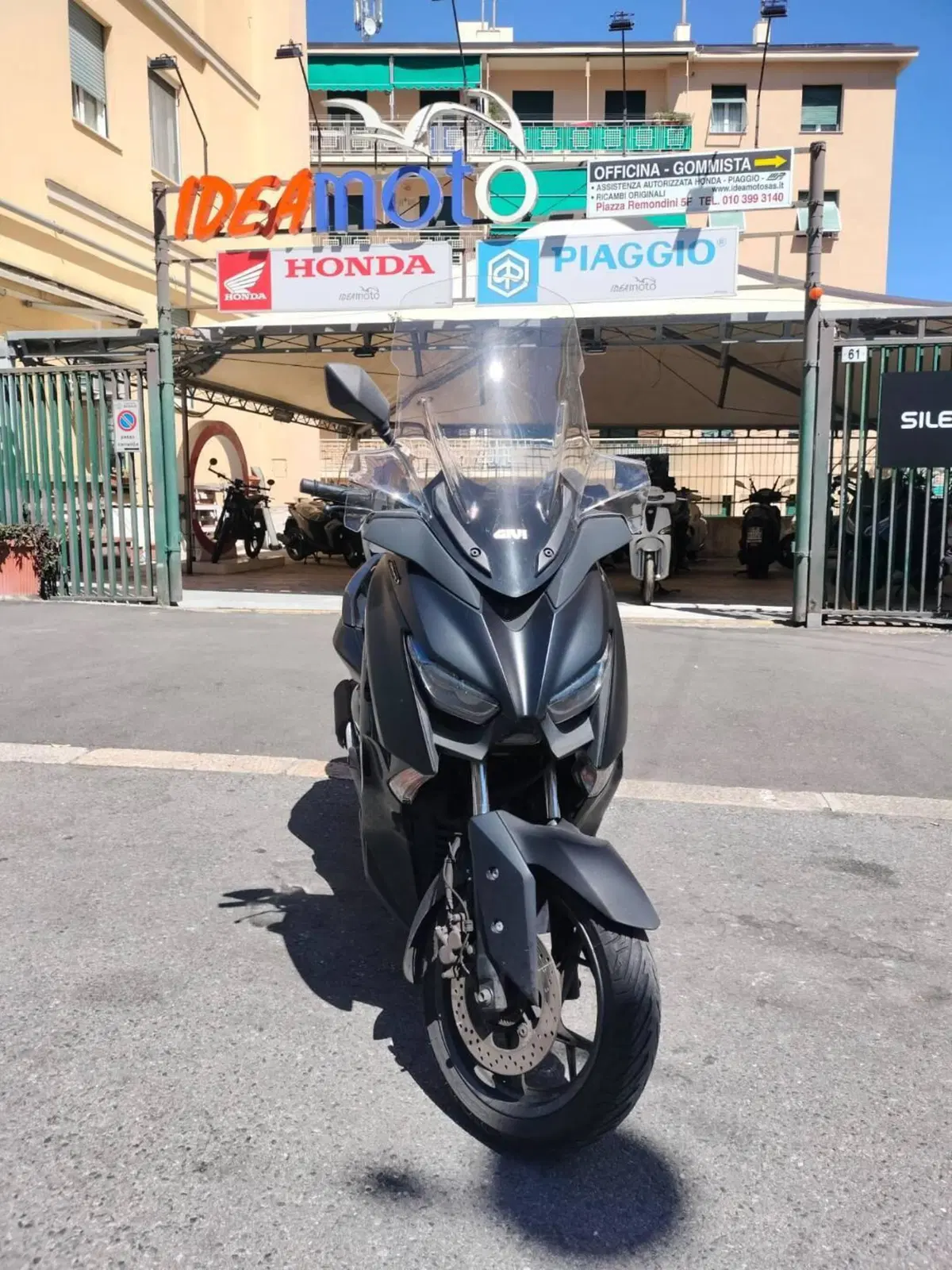 Yamaha X-Max 125 Iron Max (2019 - 20) (5)