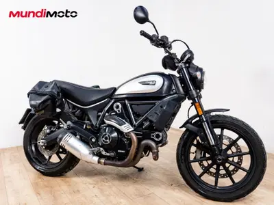 Ducati Scrambler 800 Icon Dark (2020) usata