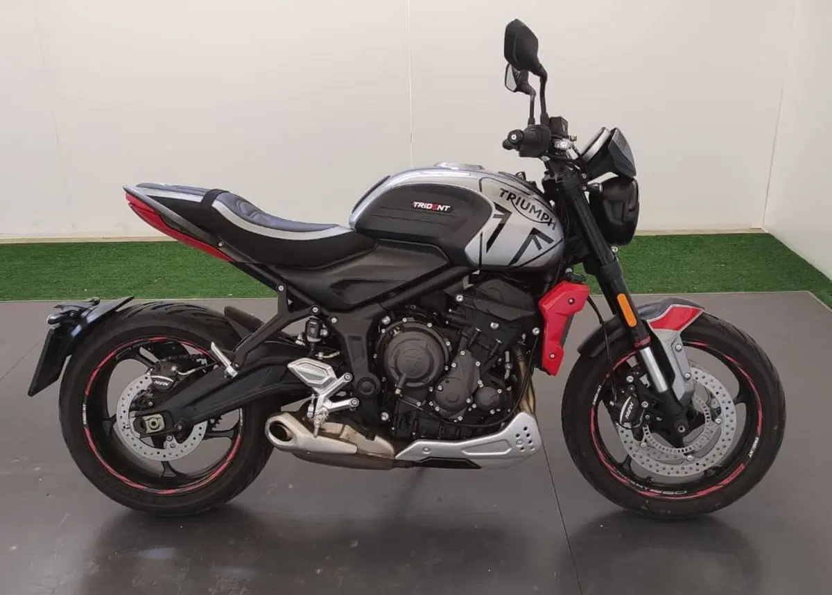 Triumph Trident 660 (2021 - 24) (2)