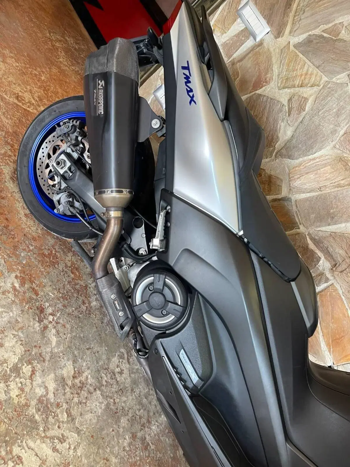 Yamaha T-Max 530 SX (2017 - 19) (11)