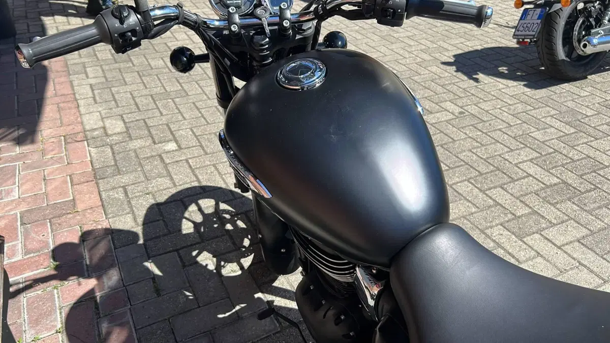 Royal Enfield Meteor 350 (2021 - 26) (5)
