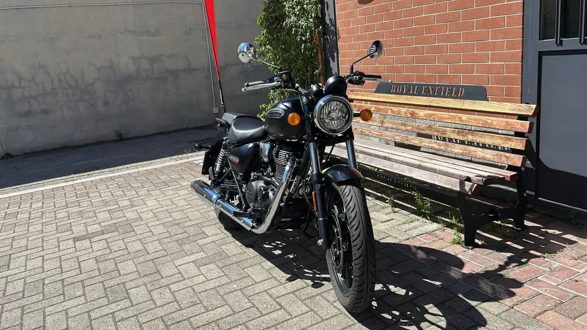 Royal Enfield Meteor 350 (2021 - 26) (10)