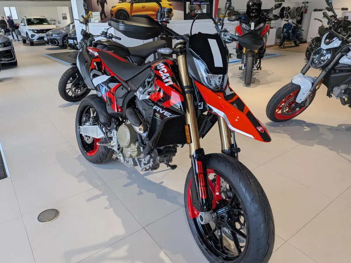 Ducati Hypermotard 698 Mono RVE (2024 - 26) (2)