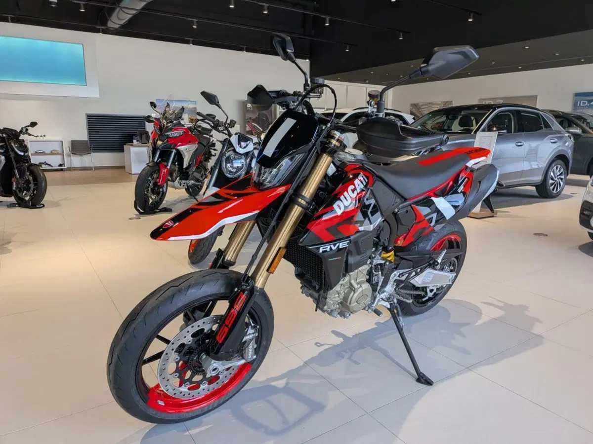 Ducati Hypermotard 698 Mono RVE (2024 - 26) (5)