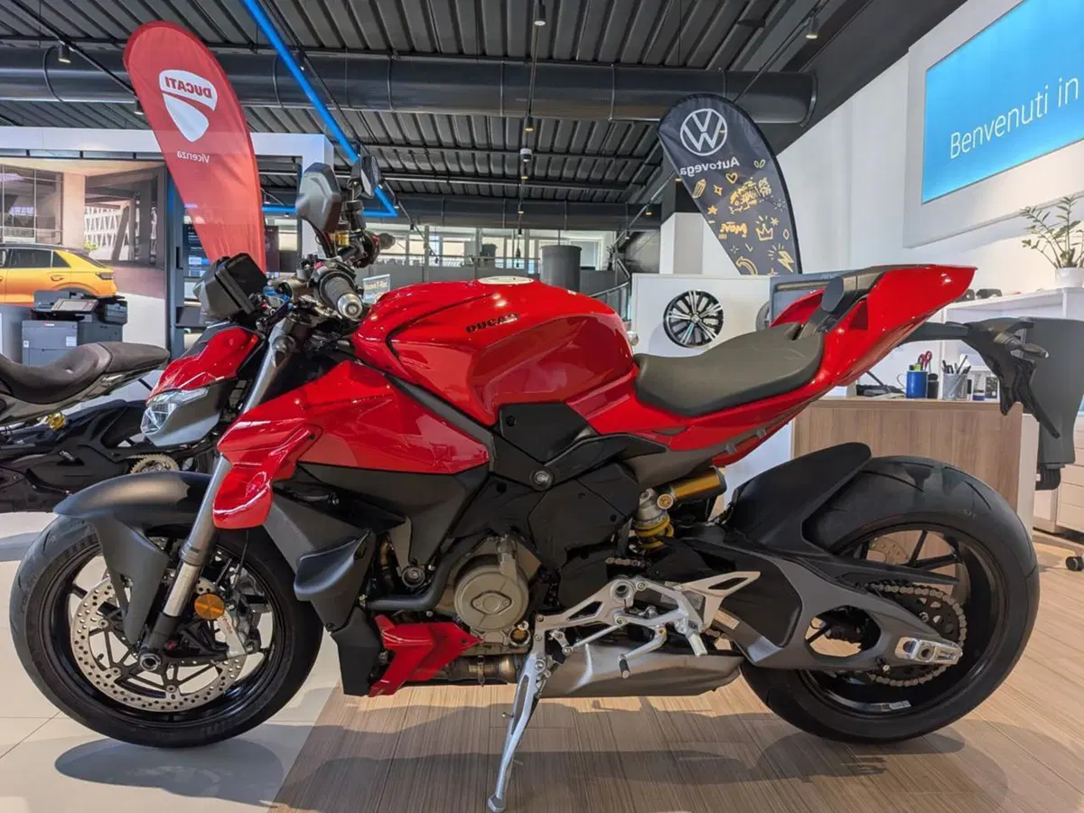 Ducati Streetfighter V4 (2025 - 26) (5)