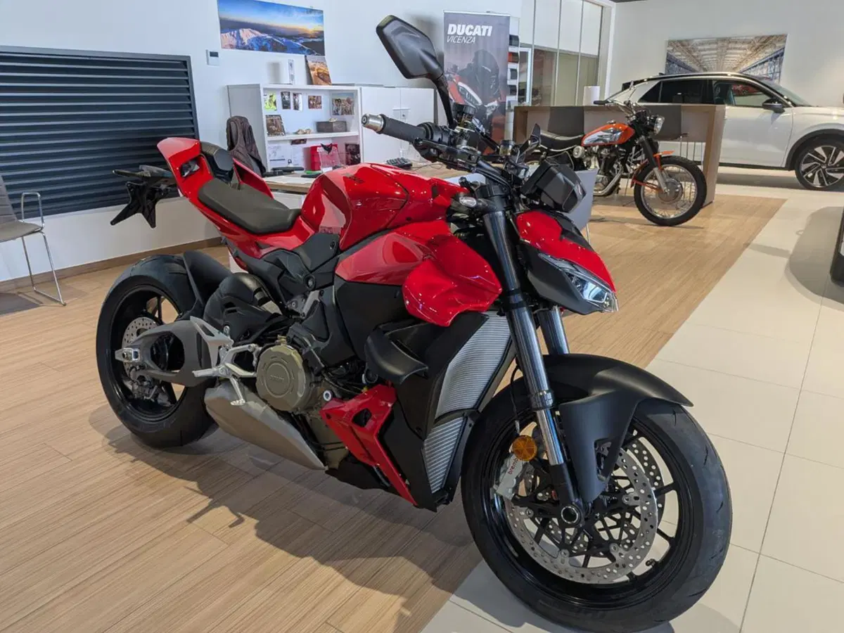 Ducati Streetfighter V4 (2025 - 26) (2)