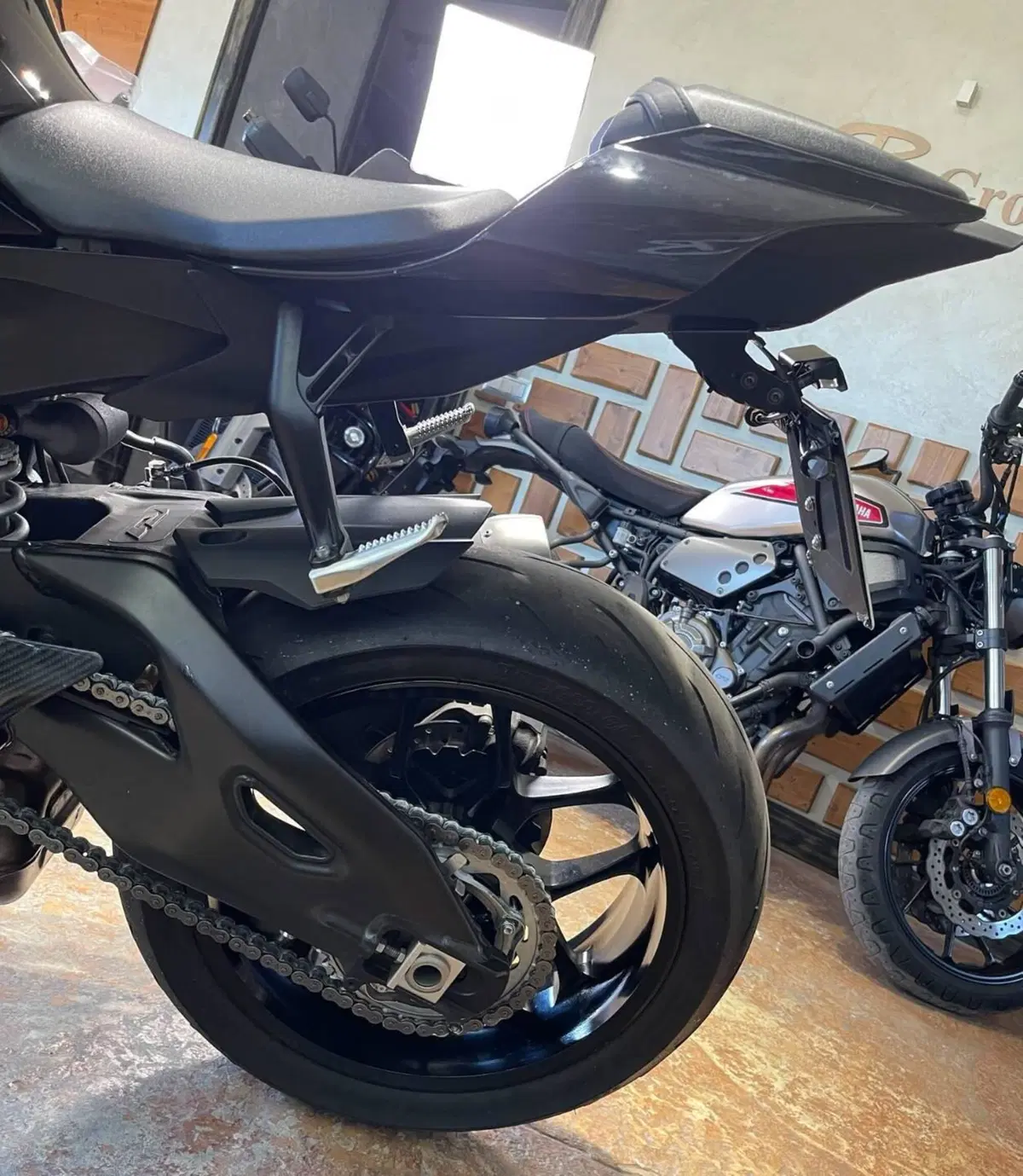 Yamaha YZF R1 GYTR (2023 - 24) (11)