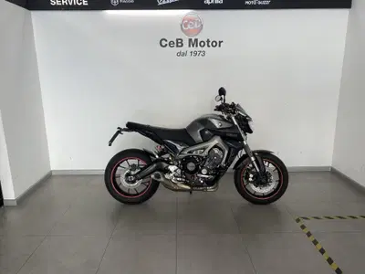 Yamaha MT-09 (2013 - 15) usata