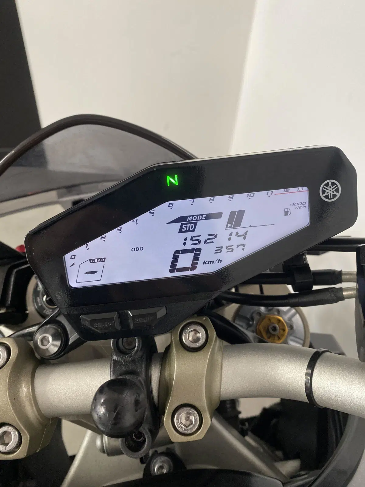 Yamaha MT-09 (2013 - 15) (2)
