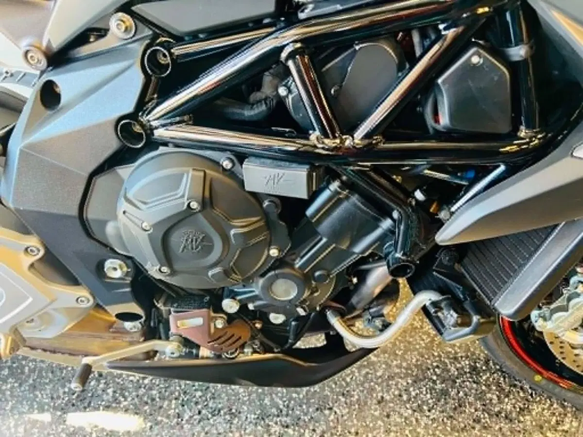 MV Agusta Brutale 800 RR (2017 - 20) (11)