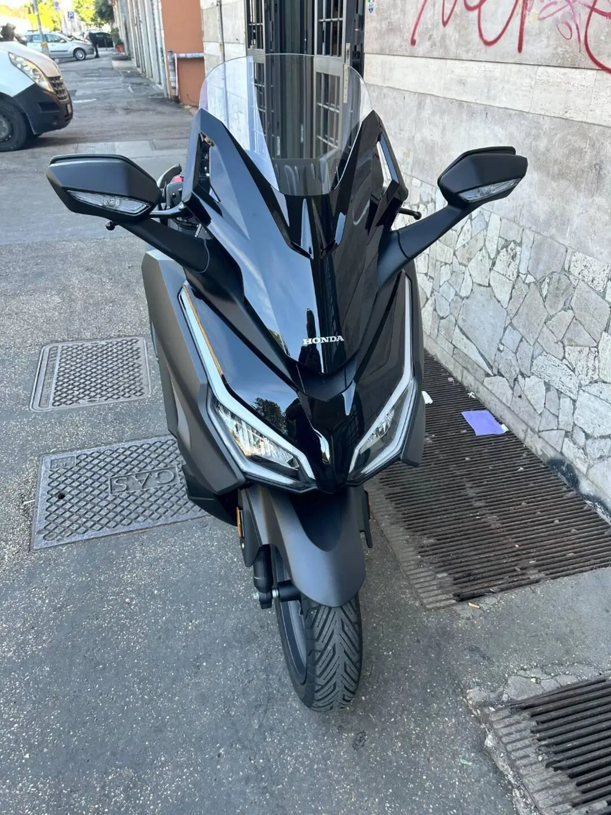 Honda Forza 350 (2025 - 26) (3)