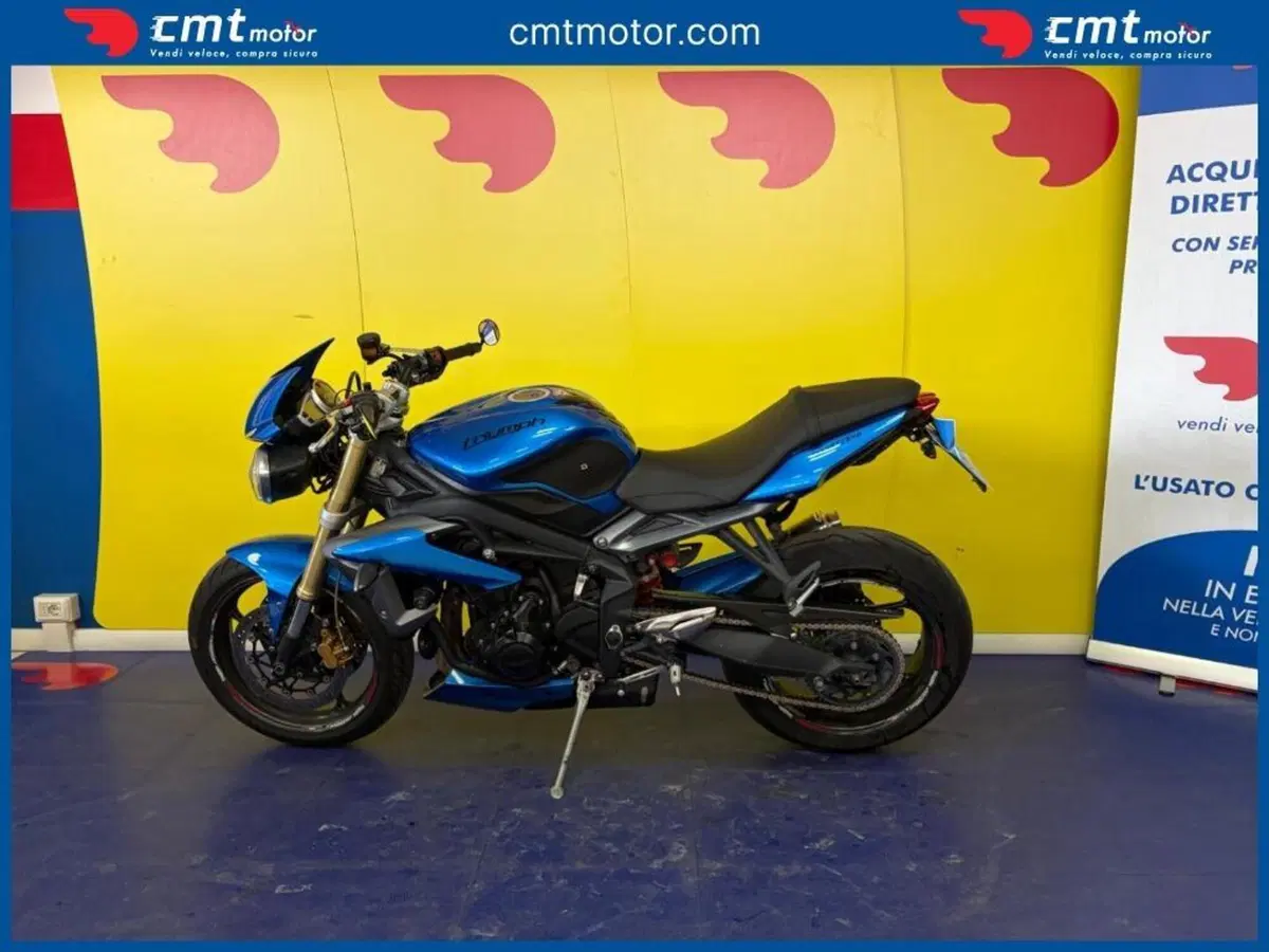 Triumph Street Triple (2013) (3)