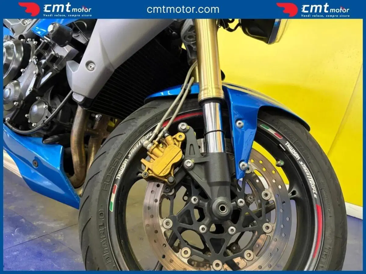 Triumph Street Triple (2013) (9)