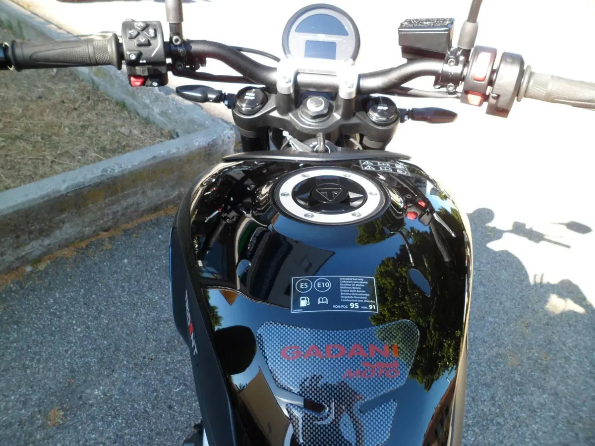 Triumph Trident 660 (2025) (8)