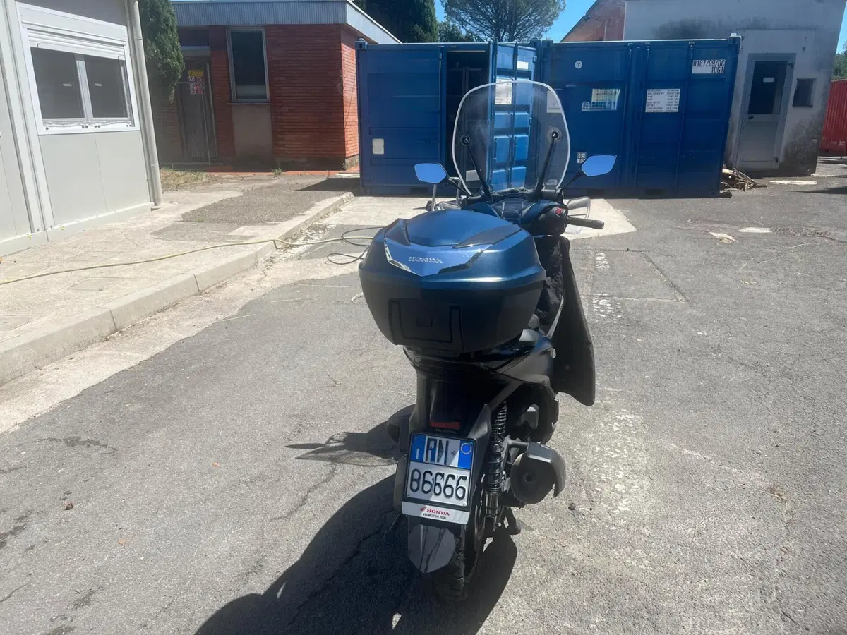 Honda SH 350i GT (2025 - 26) (4)