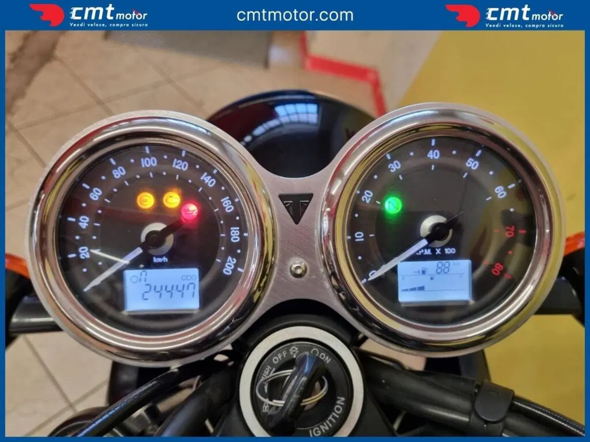 Triumph Bonneville T100 (2017 - 20) (6)