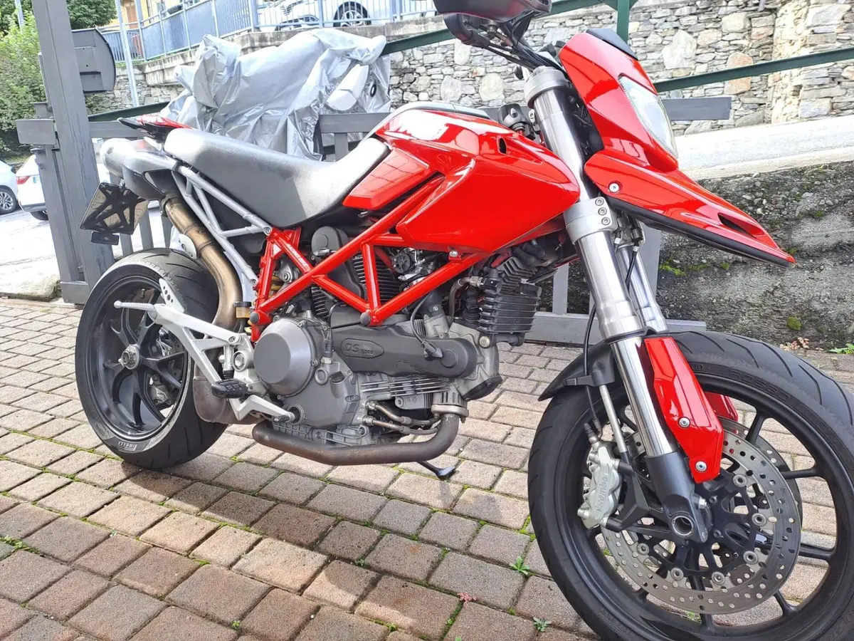Ducati Hypermotard 1100 (2007 - 09) (2)