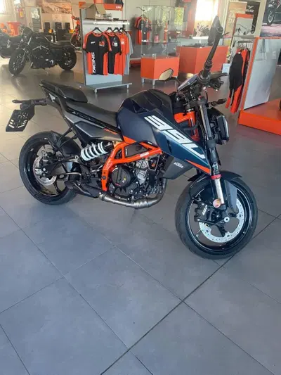 KTM 390 Duke (2026) usata